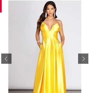 Brand new Windsor dress